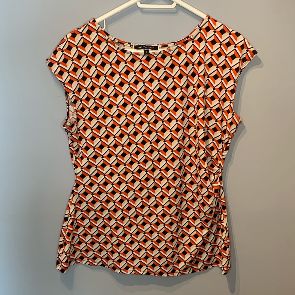 Melanie Lyne Geometric Pattern Top